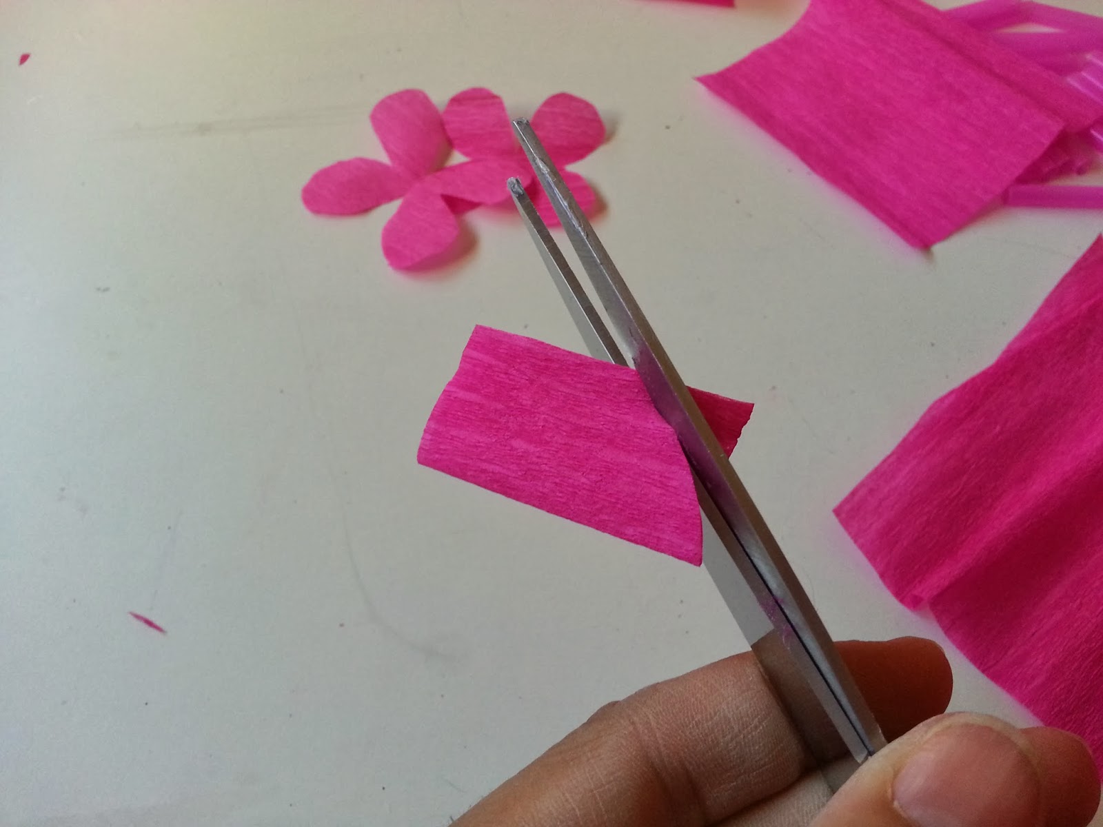 ¿Cómo se hace?: Paso a paso. Decoración fiesta hawaiana III:Collar