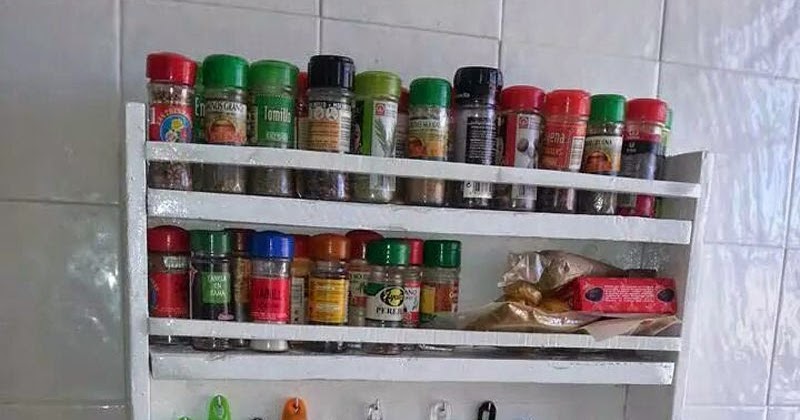 Mueblesdepalets.net: Estantería para las especias de la cocina con palets