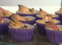 Cupcake Integral de Maçã e Nozes Cupcake Integral de Maçã e Nozes (vegana)