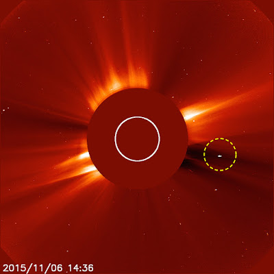 UFO Sightings Sun Giant UFO Caught Between The Sun and Earth 2015, UFO Sightings