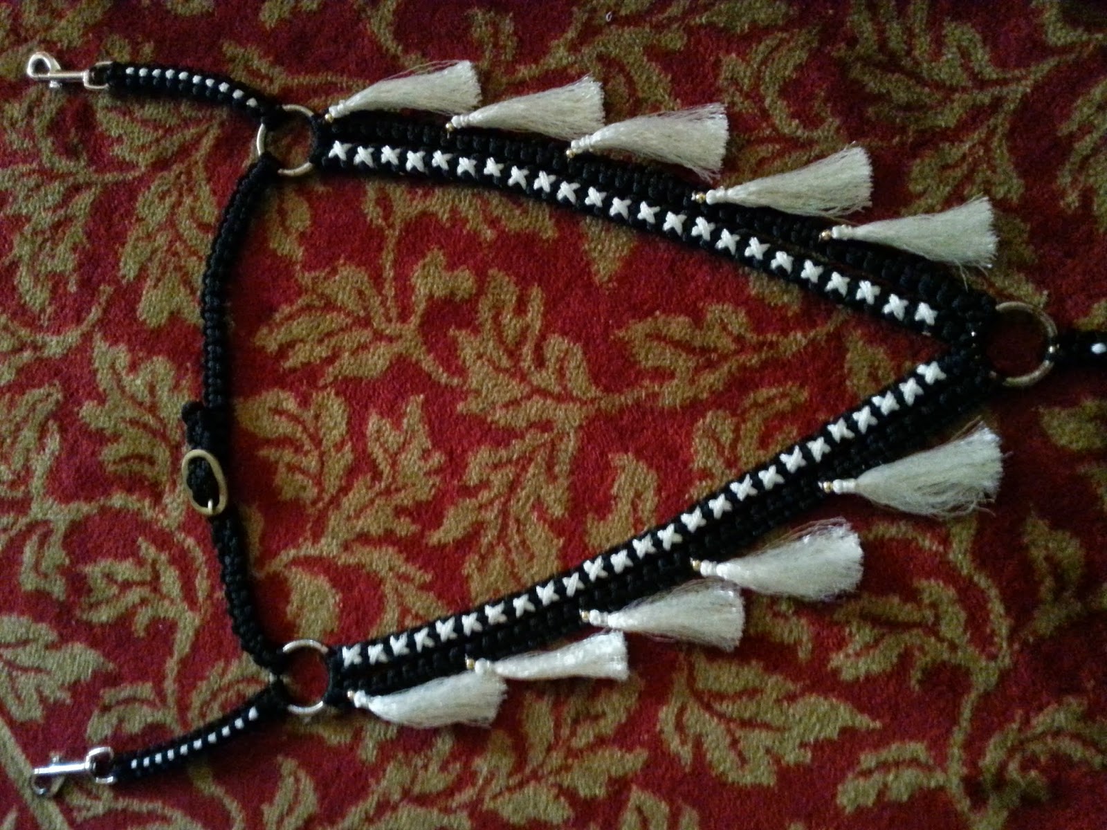 PARACORD GS Paracord Horses Breast Collars, Reins and Bridles.