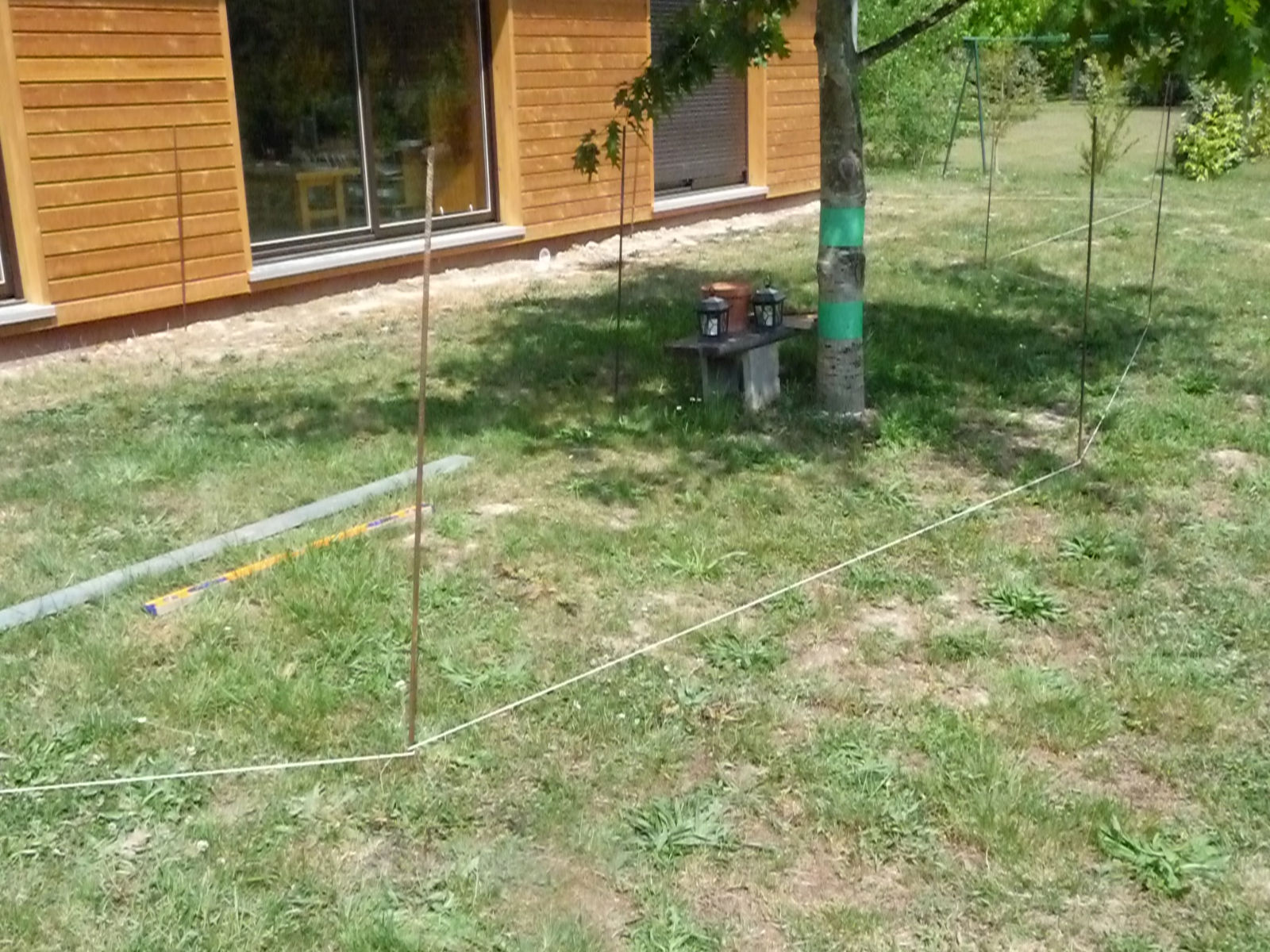 papier au terrain Construire sa terrasse en bois sur plots en béton[R papier au terrain Construire sa terrasse en bois sur plots en béton[R