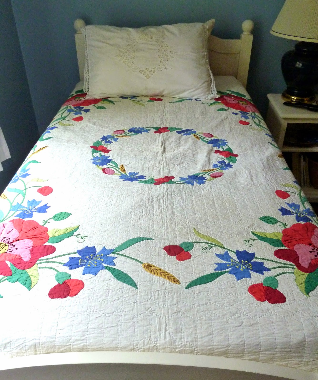 Come Quilt (Sue Garman) Quilts Galore!