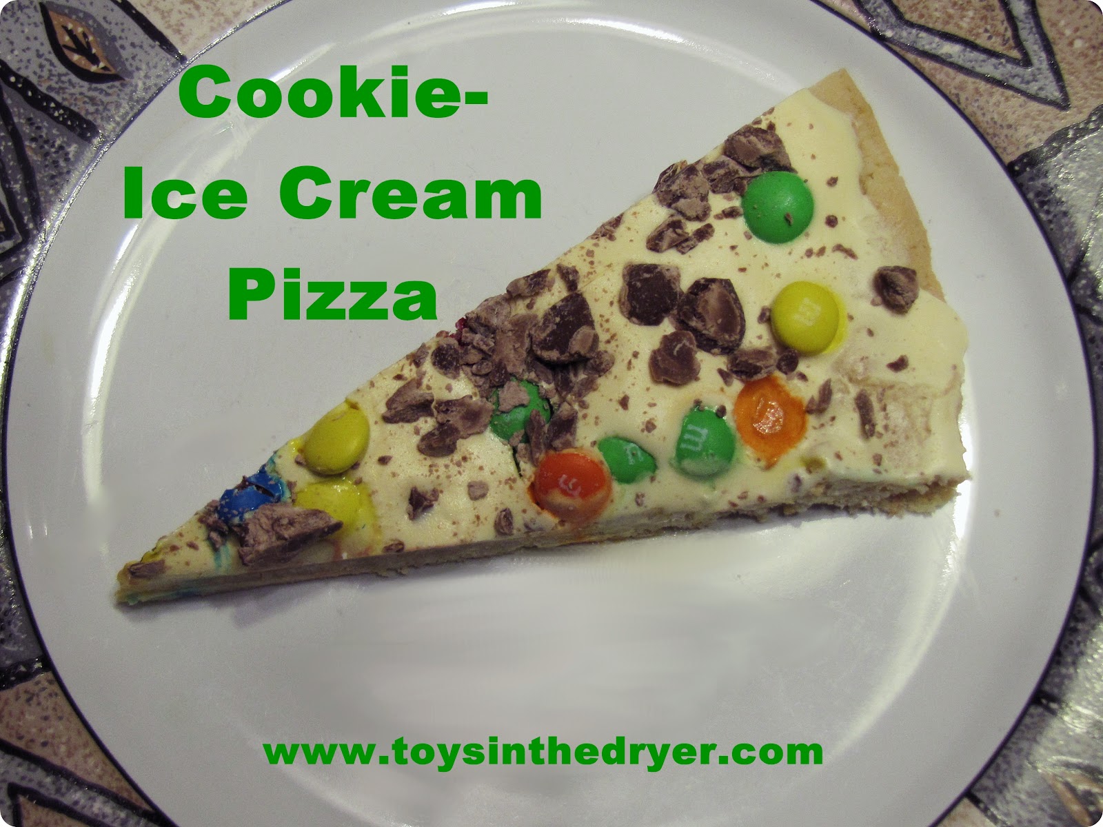 tasty treats, ice cream pizza