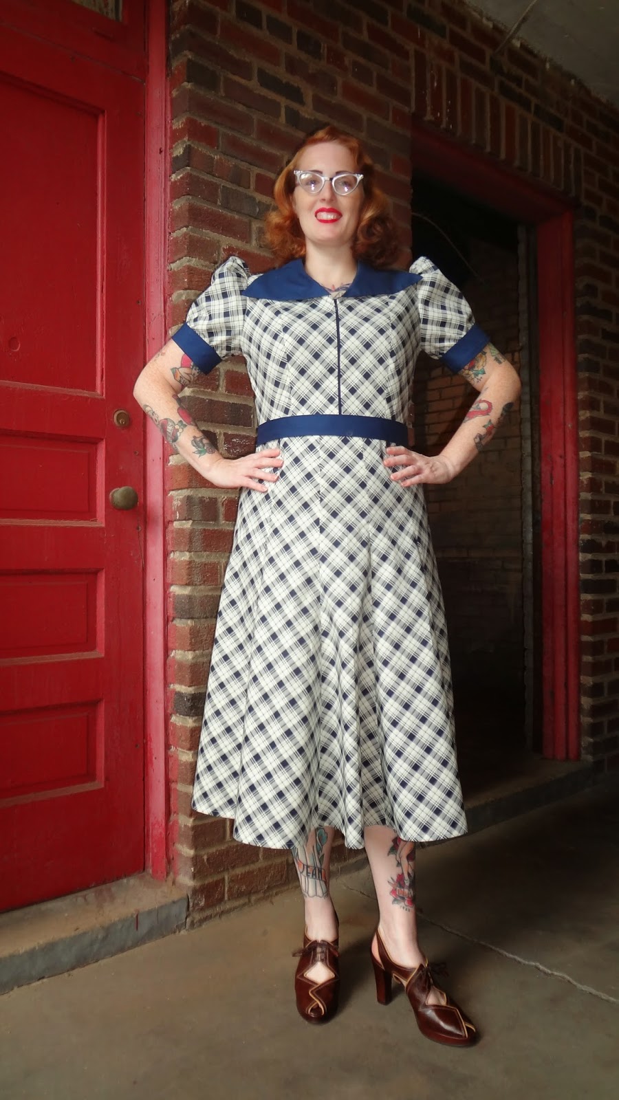 Snapped Garters Dress 29 Hollywood 1391 (1937)