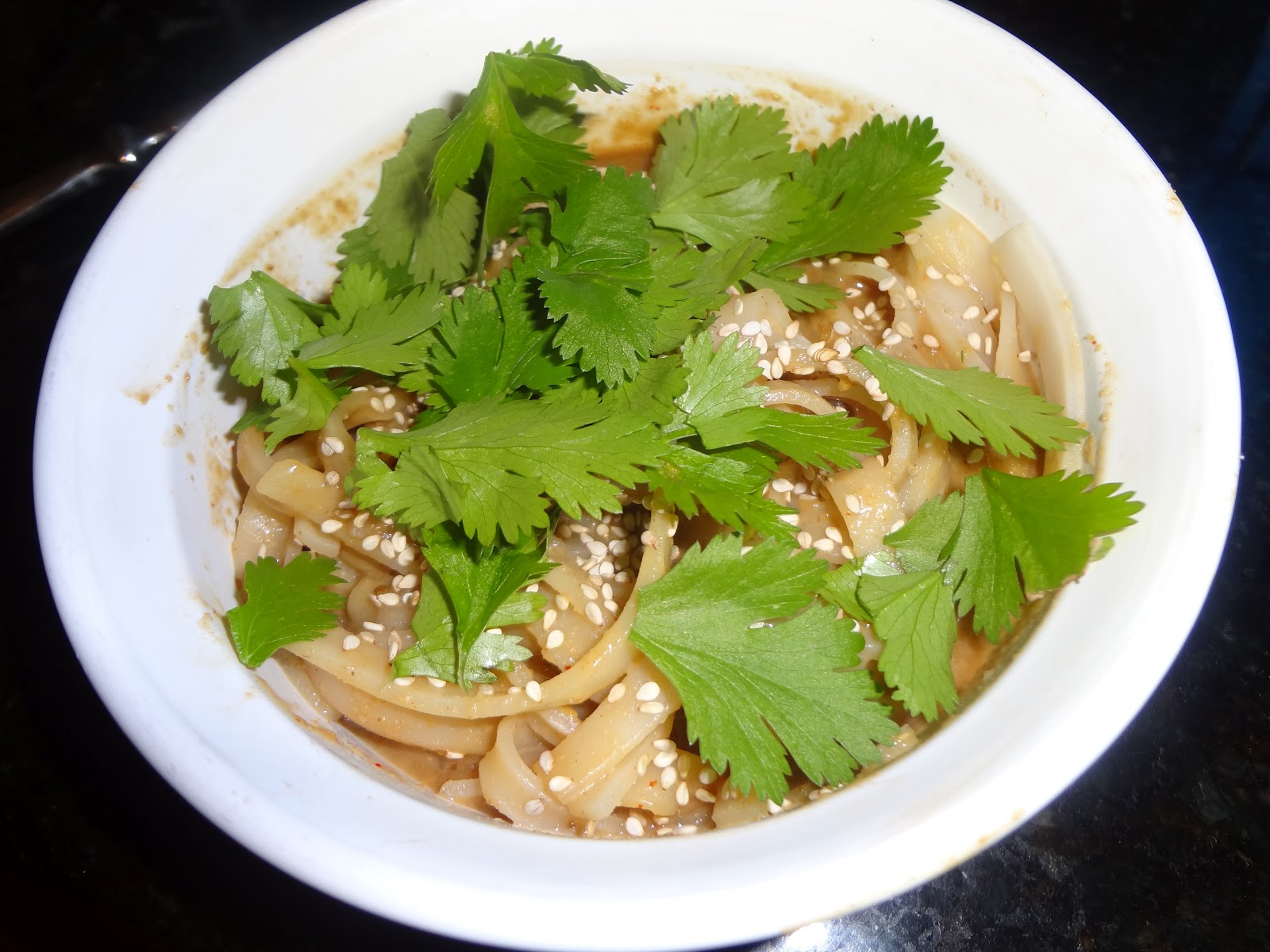 Bella Blue Jungle Asian Rice Noodles With Peanut Sauce And Cilantro Recipe