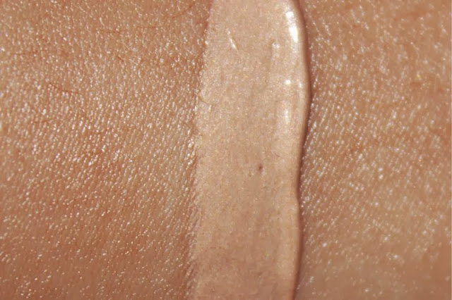 Becca Shimmering Skin Perfector in Opal