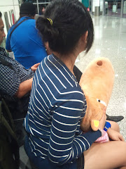 ♕ Waiting for the airplane with my LOBSTER!