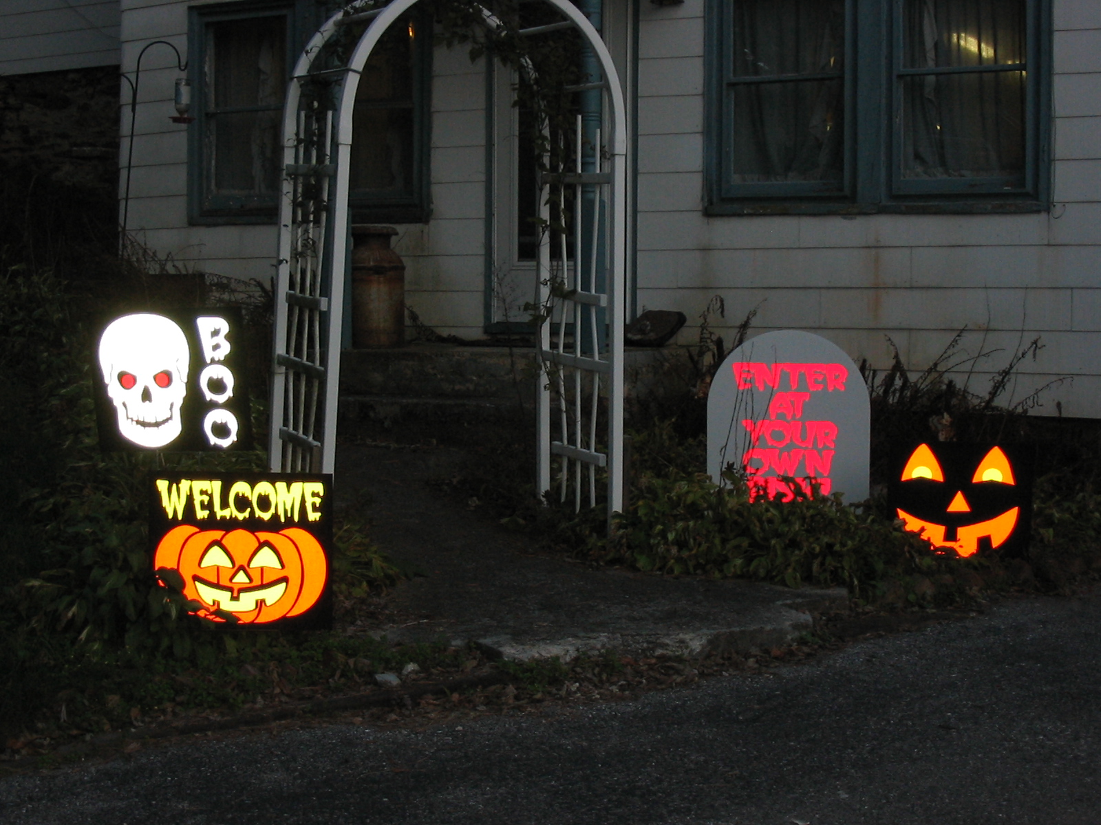 The Halloween Queen Reflective Light Up Halloween Signs