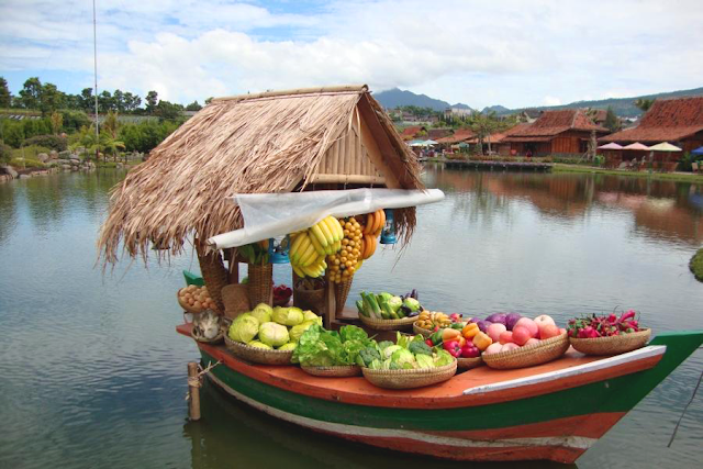 Wisata Pasar Terapung ala Bandung Wisata Pasar Terapung ala Bandung