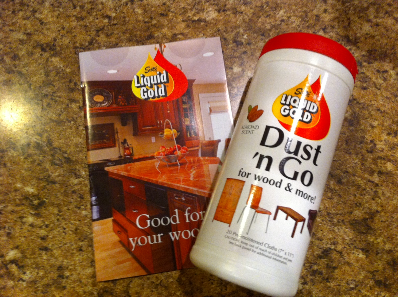 MnC Reviews Review Scott's Liquid Gold Dust N Go