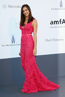 Irina Shayk super hot in a pink gown