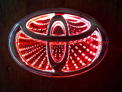 Front Logo + Lampu 3D Toyota Merah Front Logo + Lampu 3D Toyota Merah