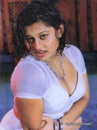 Mallu Auntys Reallife Nude Photos: Tamil ,Mallu Auntys Cleavage For