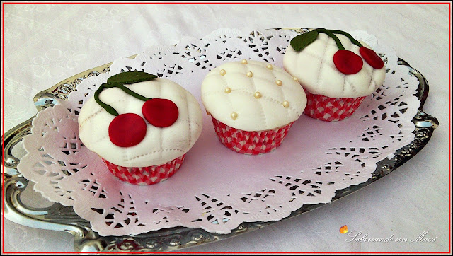 Cupcakes De Vainilla Y Cereza
