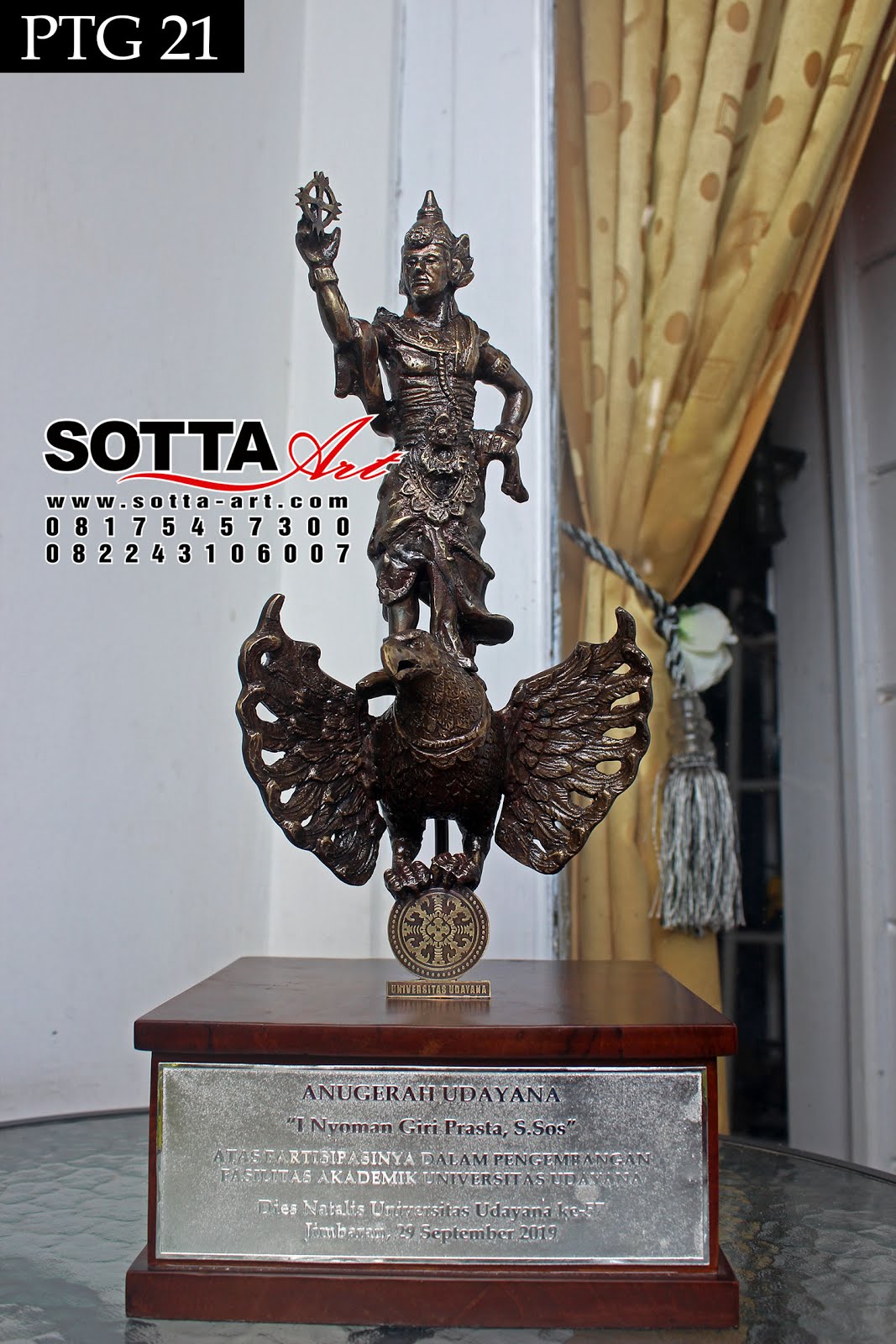 plakat bali,gwk bali, patung gwk bali, patung udayana bali,garuda wisnu kencana bali