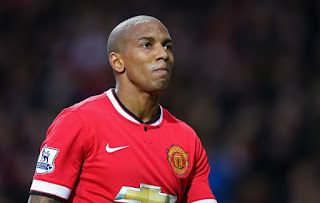 Ashley Young seal new Man Untied deal