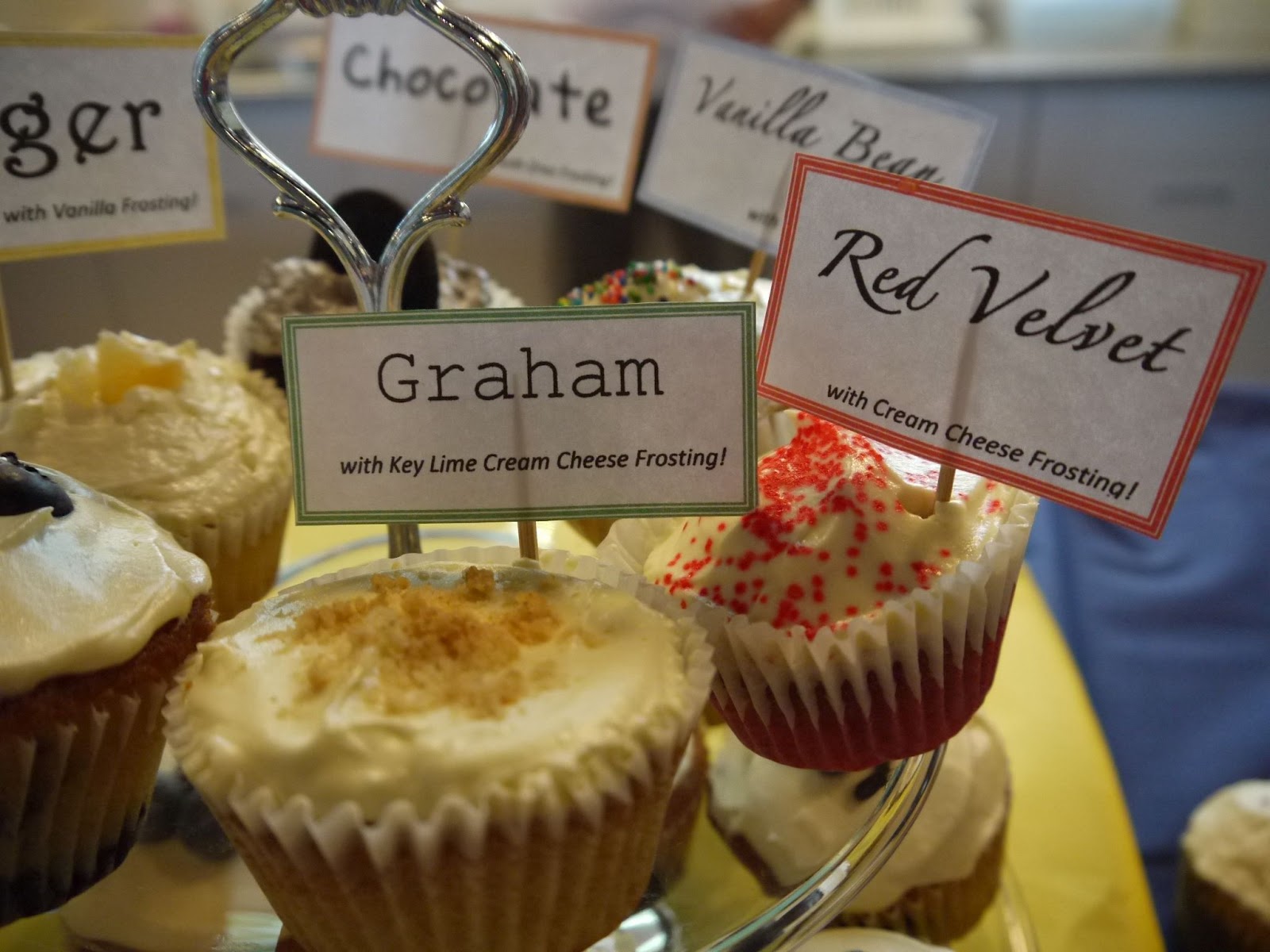 just keep stirrin' Play Graham Cupcakes