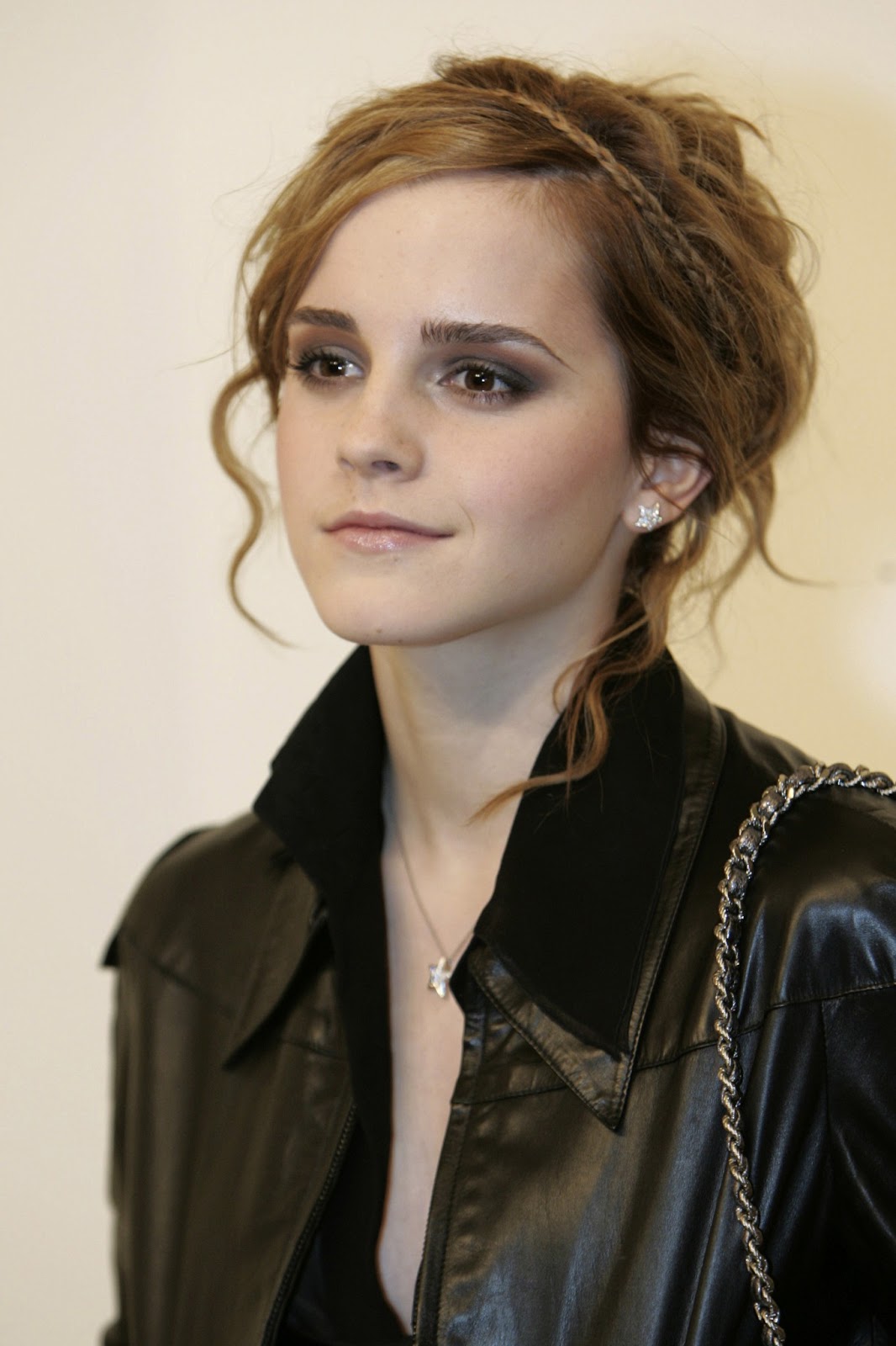 Emma Watson Latest HD wallpapers | HD Wallpapers (High Definition) | Free Background