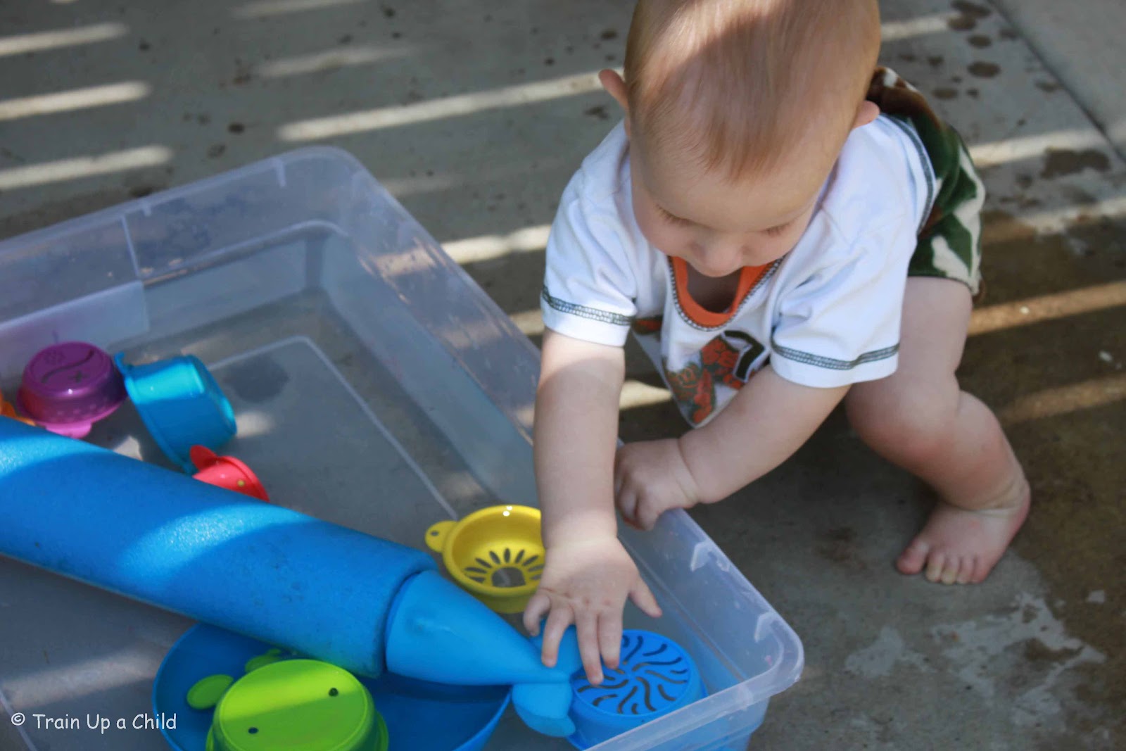 Water Play Sensory Bin for Babies Learn Play Imagine