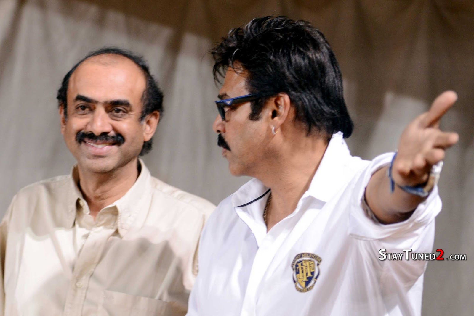 http://4.bp.blogspot.com/-UnDy4pbfDgw/URNOIogSU7I/AAAAAAAAFVw/V2NhFeEz_yk/s1600/Telugu-Warriors-Practicing-For-CCL-3-At-In-Sportz-Stadium-65.jpg