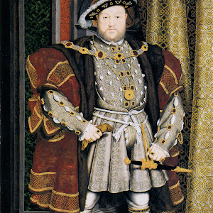 Pictures of 14th century dresses Pictures of 14th century dresses