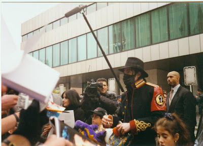 Fotos Com Historia  Michael Jackson na Polônia (Depoimento de Fã) Michael+jackson+polonia+%2813%29