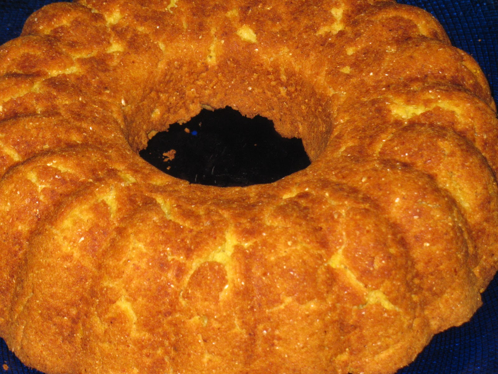 ŞİFALI YEMEK TARİFLERİ KEK KALIBINDA MISIR EKMEĞİ