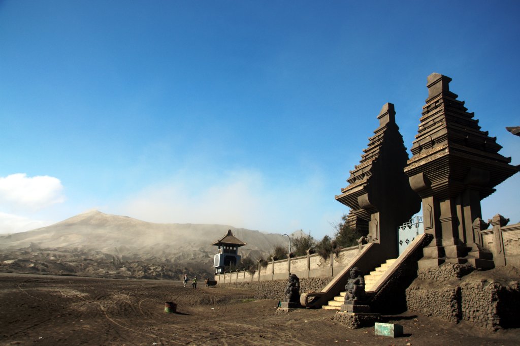 Taman Nasional Bromo Tengger Semeru, Jawa Timur | ONE WITH NATURE