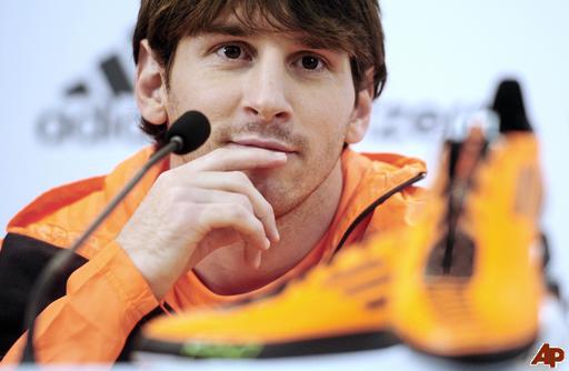 lionel messi girlfriend 2011. messi girlfriend name. lionel messi girlfriend 2011.