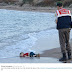 Bebé sirio ahogado en la orilla del mar
