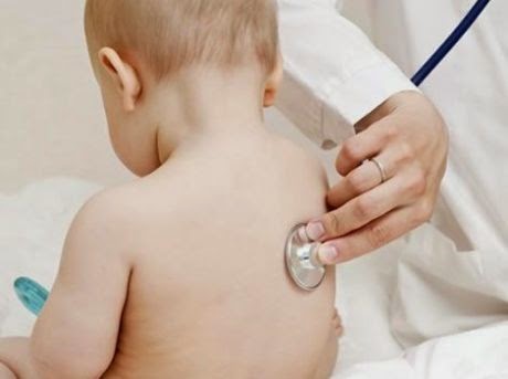 Exercícios de aumento em um peito em 1 tamanho