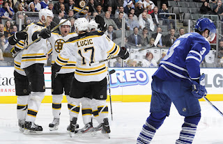 bruins+celebrate+goal+on+leafs.jpg