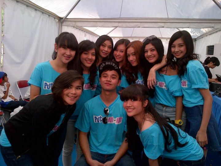 It's all about YOU Lirik Lagu Blink Putih AbuAbu