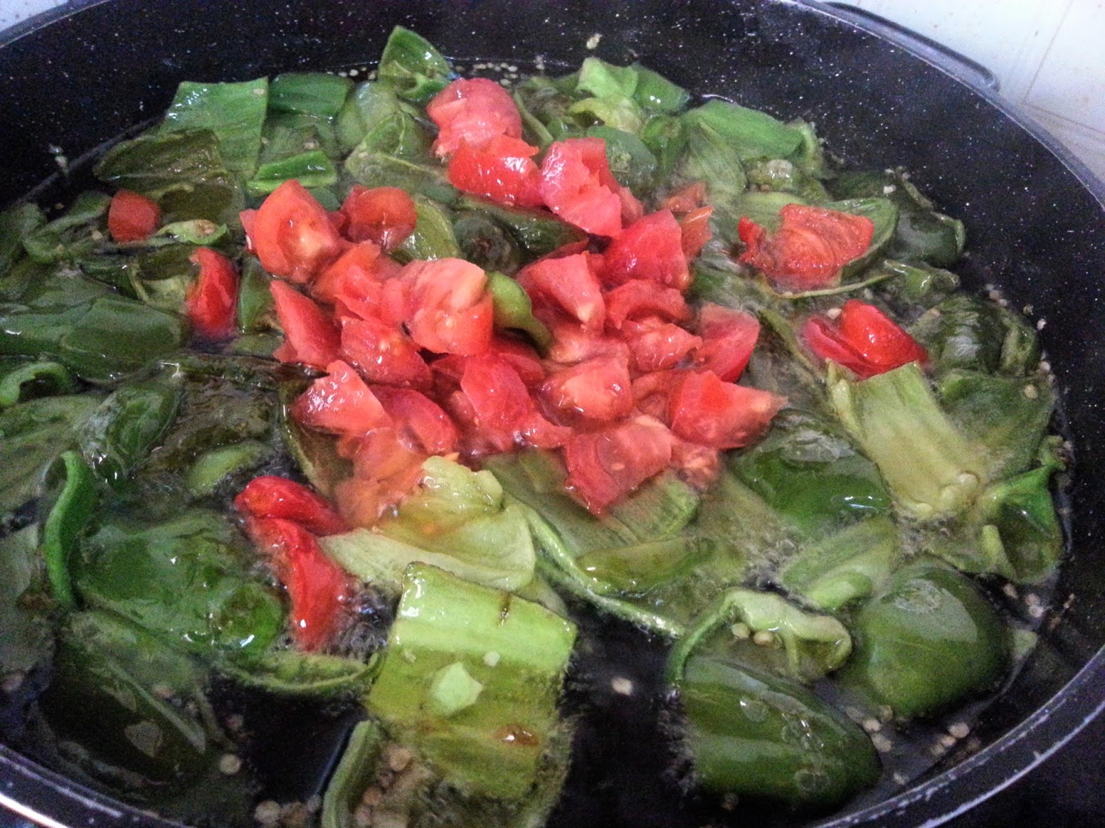 Momzcuisine Pan Fried Bell Peppers with Tomatoes