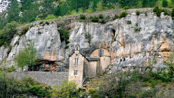 Grotte-Ermitage de Ste-Énimie
