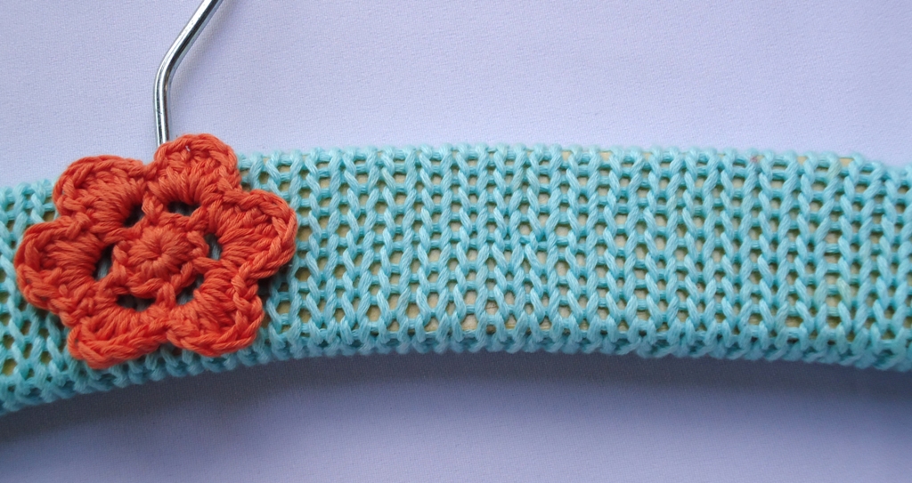 Stitch of Love Knit simple hanger cover