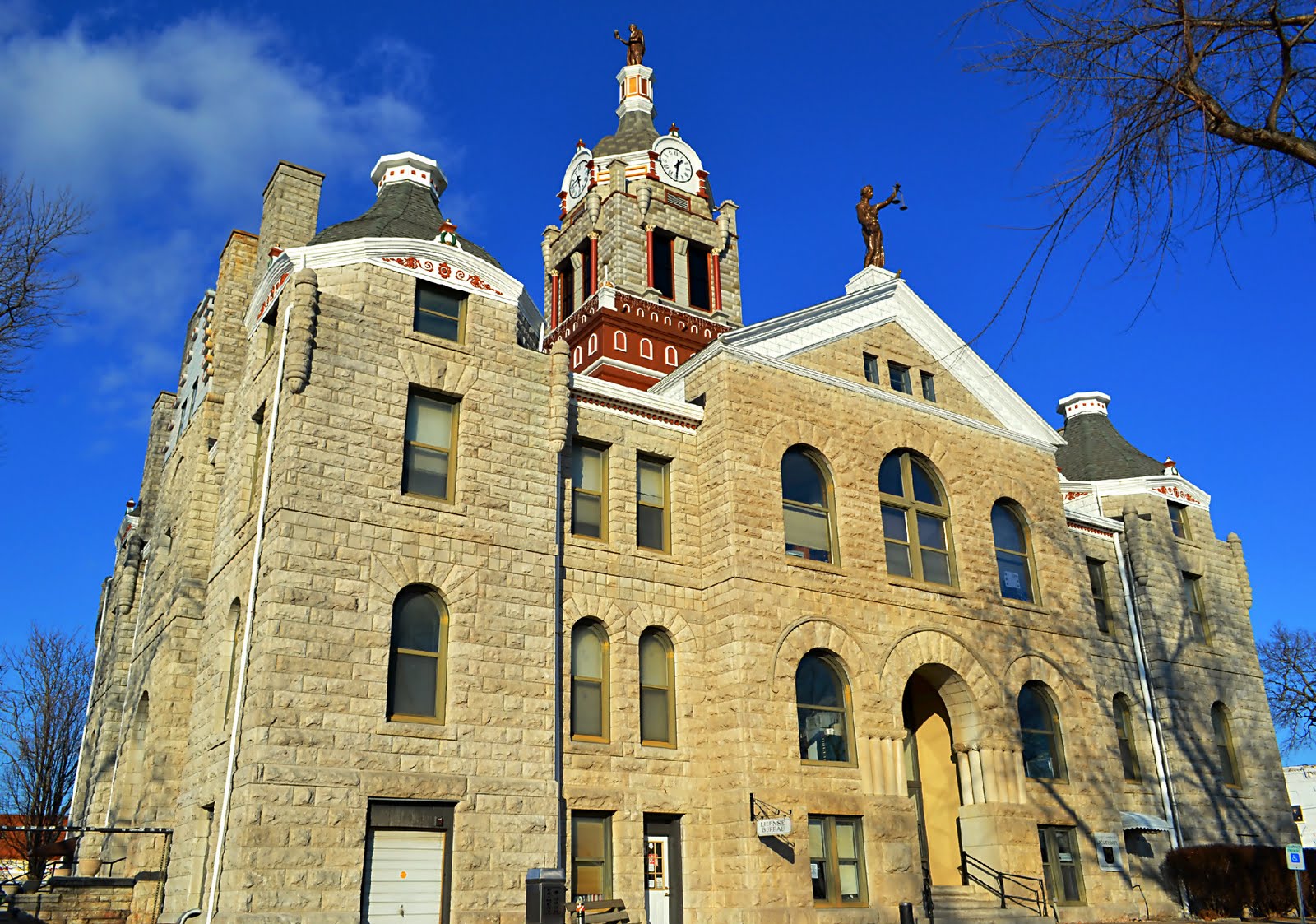 Hip Suburban White Guy Butler, MO