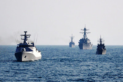 http://4.bp.blogspot.com/-UuA9aBH_IFE/Tx97MzT7fOI/AAAAAAAAASM/L7Dx-f6BGdw/s1600/Armada-Kapal-Perang-TNI-AL.jpg