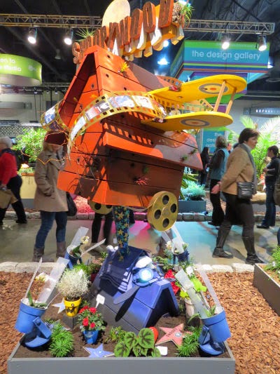 Philadelphia Flower Show 2015: Dog Houses- Snoopy