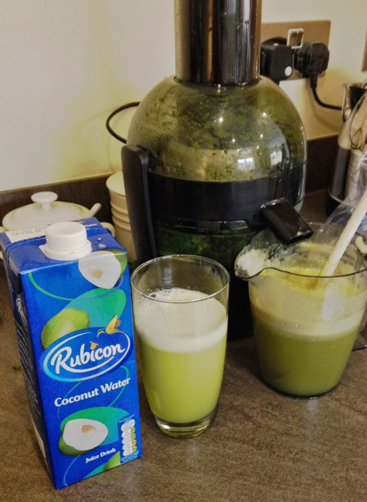 Delicious Green Juice Recipe by lauren jane