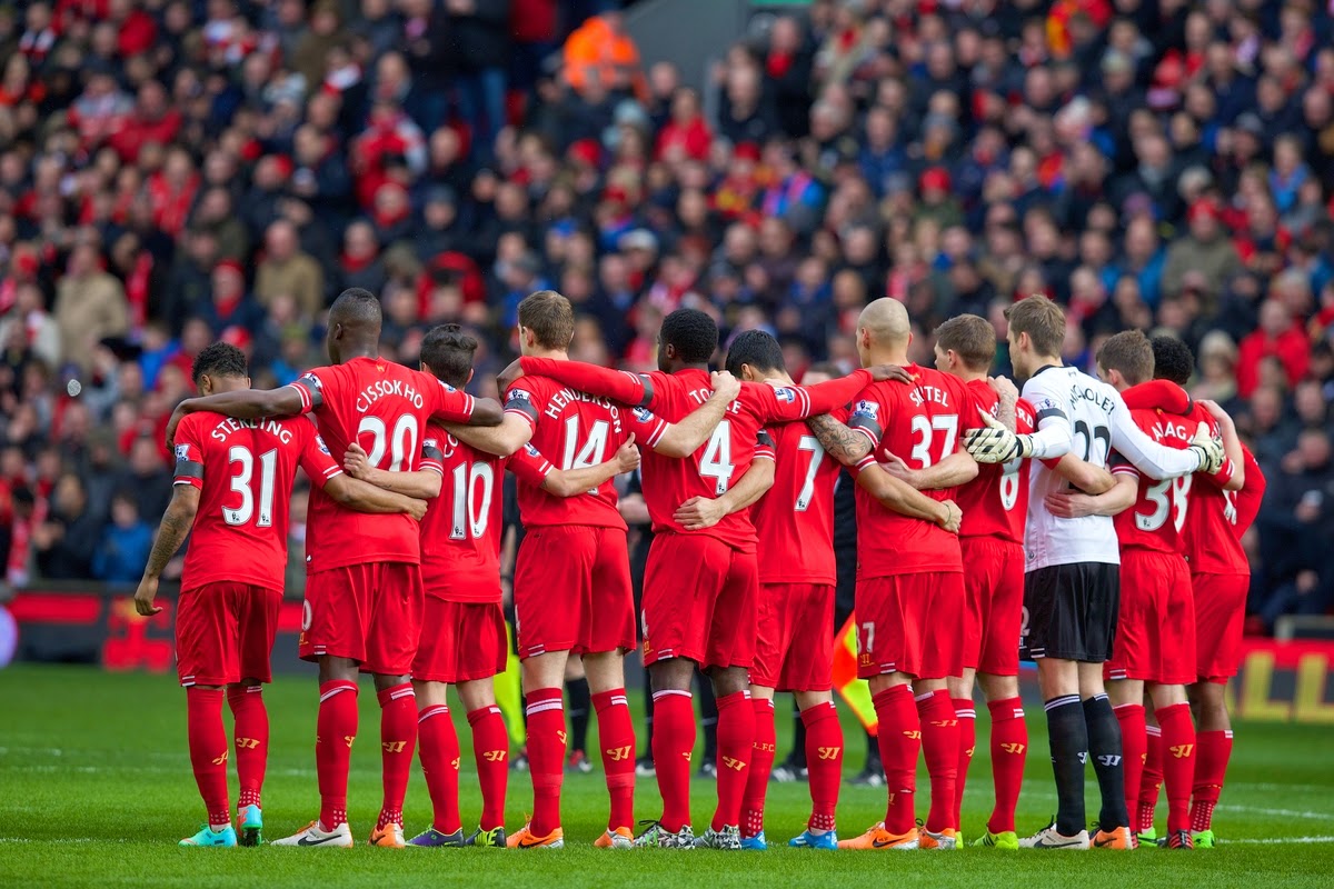 Diseños, vectores y más Liverpool 201415 font