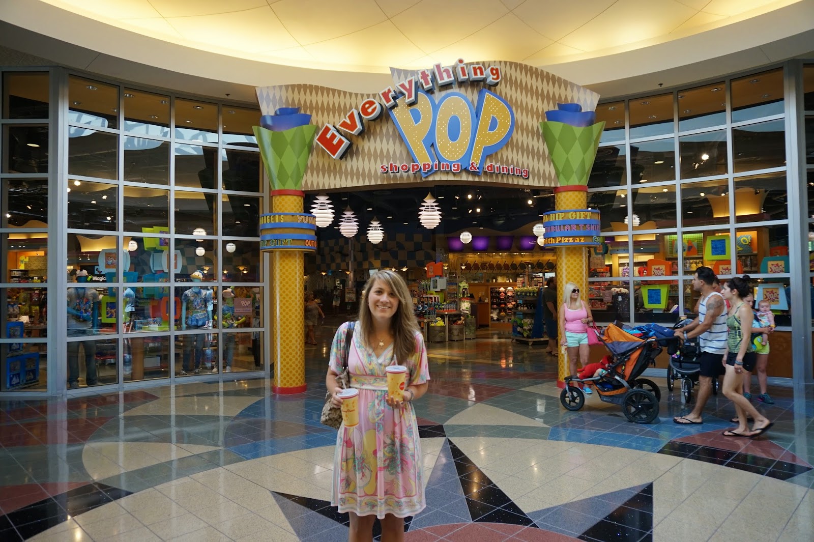 Walt Disney World's Pop Century Hotel A Review Cosmos Mariners