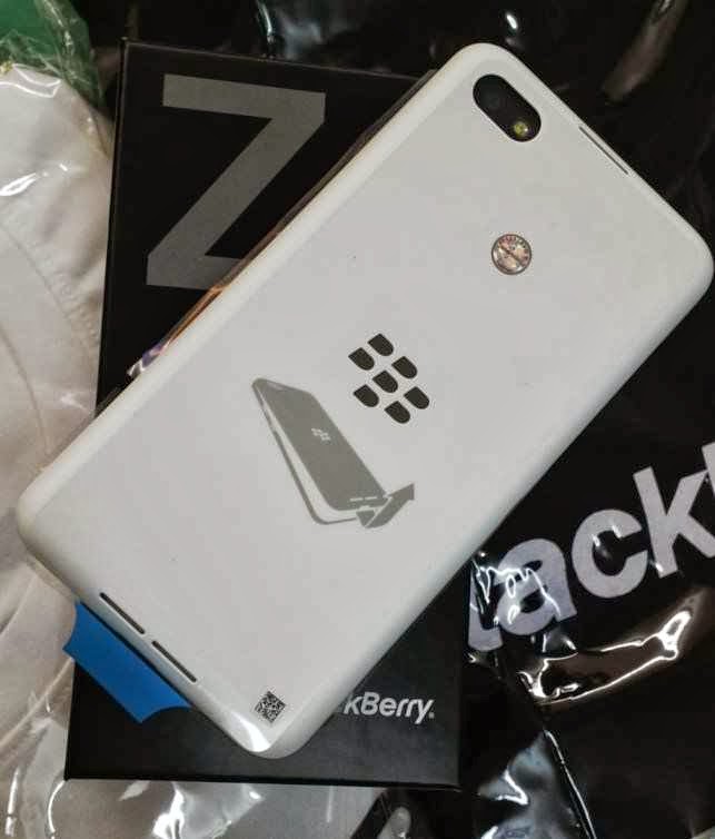 BlackberryVzla Imágenes del BlackBerry Z30 en color Blanco