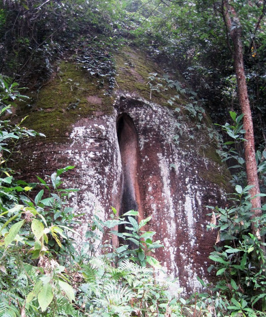 Melaipower Batu Misteri Yang Menjadi Tumpuan Lelaki Melaipower Batu Misteri Yang Menjadi Tumpuan Lelaki