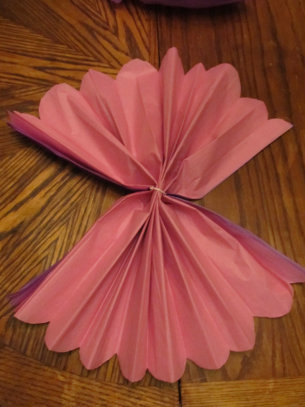 Charlie The Cavalier 5Step Pom Pom Centerpiece from Tissue Paper