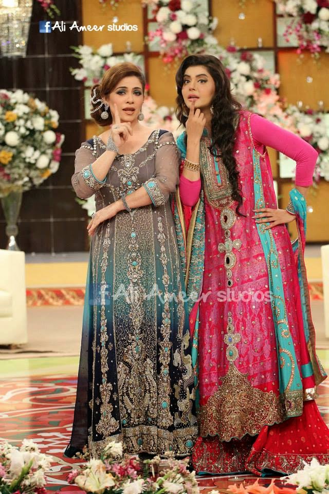 Nida+Yasir+Dresses Nida Yasir Wearing Most Expensive Dresses On Her Show - Unseen ...
