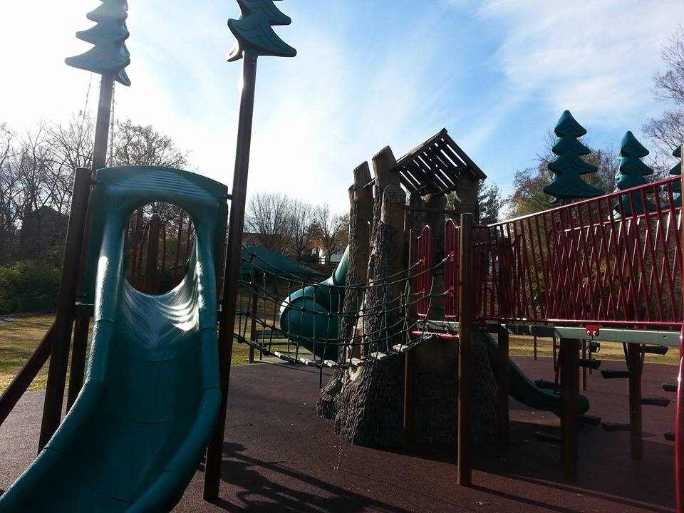 Play St. Louis Oak Tree Park, Brentwood