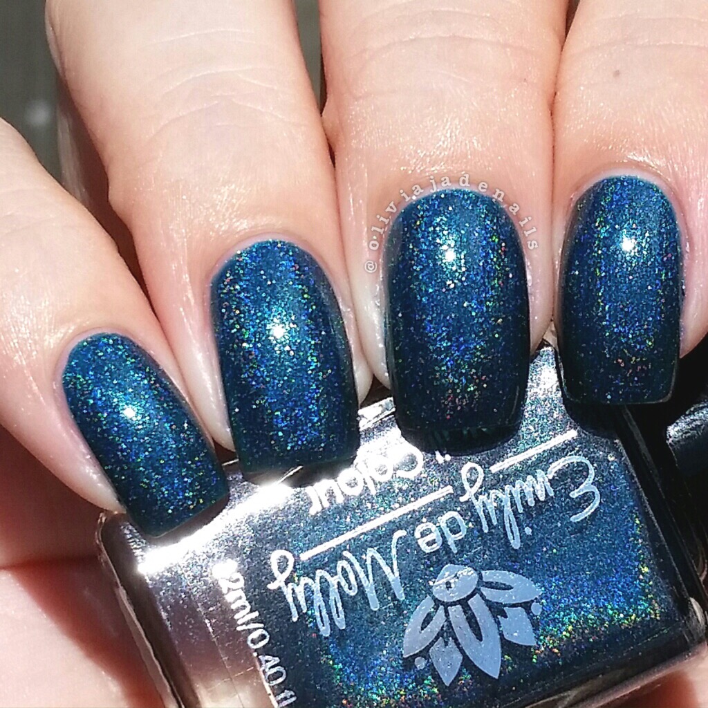 Emily de Molly Fixed Course swatched by Olivia Jade Nails