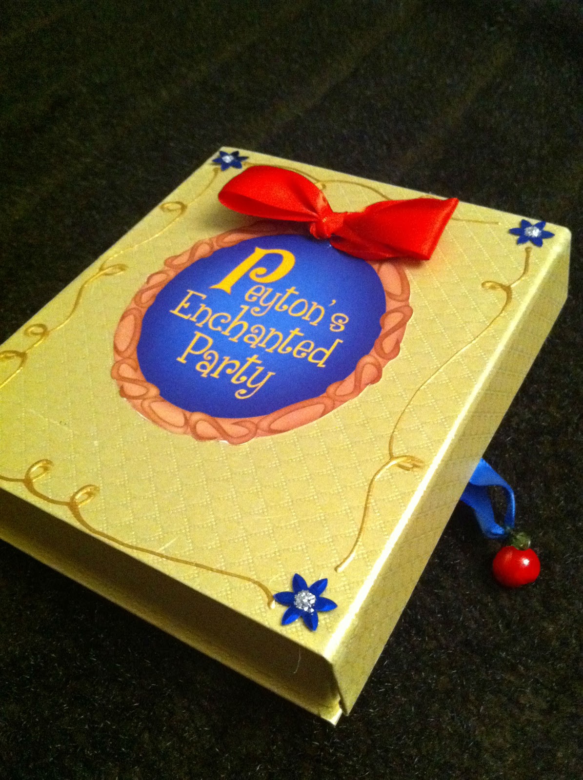 LaLaLaLea Story Book Invitation